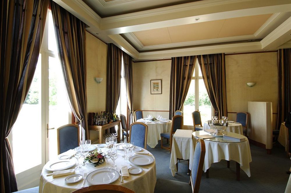 Domaine Des Sequoias - Les Collectionneurs Hotel Ruy-Montceau Eksteriør billede