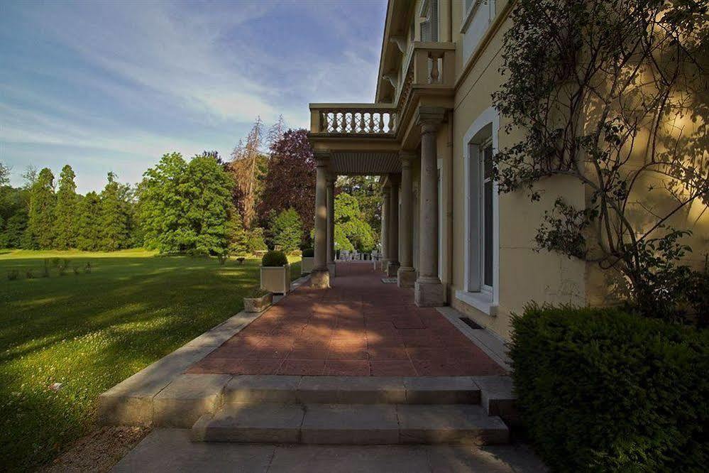 Domaine Des Sequoias - Les Collectionneurs Hotel Ruy-Montceau Eksteriør billede